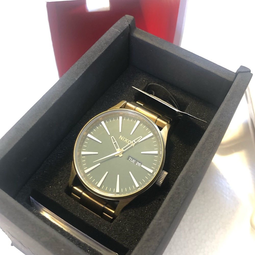 Brand New NIXON men’s watch